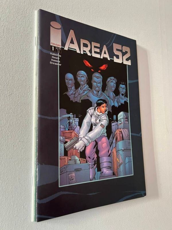 Area 52 1-4 ( 2001 Image / Complete Mini-Series) - Image 8