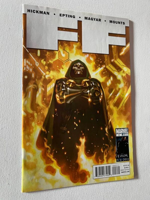 FF 2 (2011 Marvel By Jonathan Hickman & Steve Epting / Fantastic Four) - Image 3