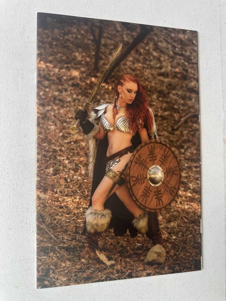Immortal Red Sonja 2 "RI 1:20 Racie The Cosplay Lass Virgin Variant Cover" (2022 Series / Dynamite) - Image 4