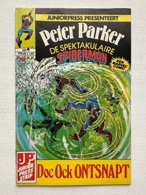 Peter Parker De Spectaculaire Spider-Man 4 (1983 Series / Junior Press) Nederlands